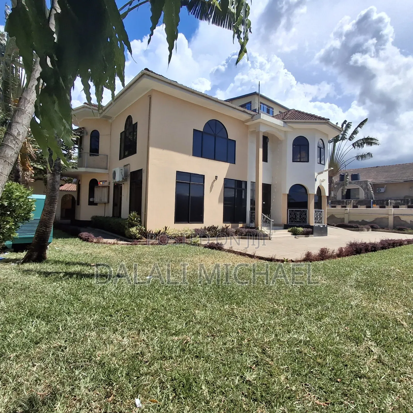 5bdrm House in Mbezibeach for rent