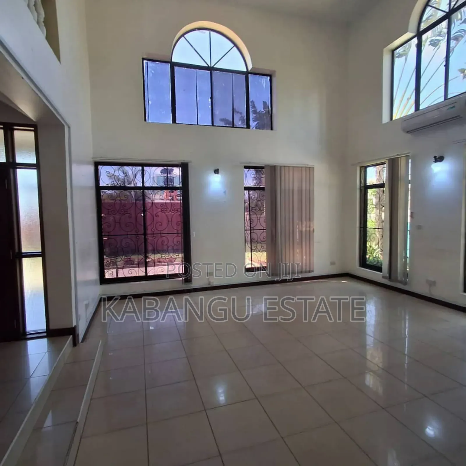 5bdrm House in Mbezibeach for rent