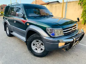 Toyota Land Cruiser Prado 2001 Green