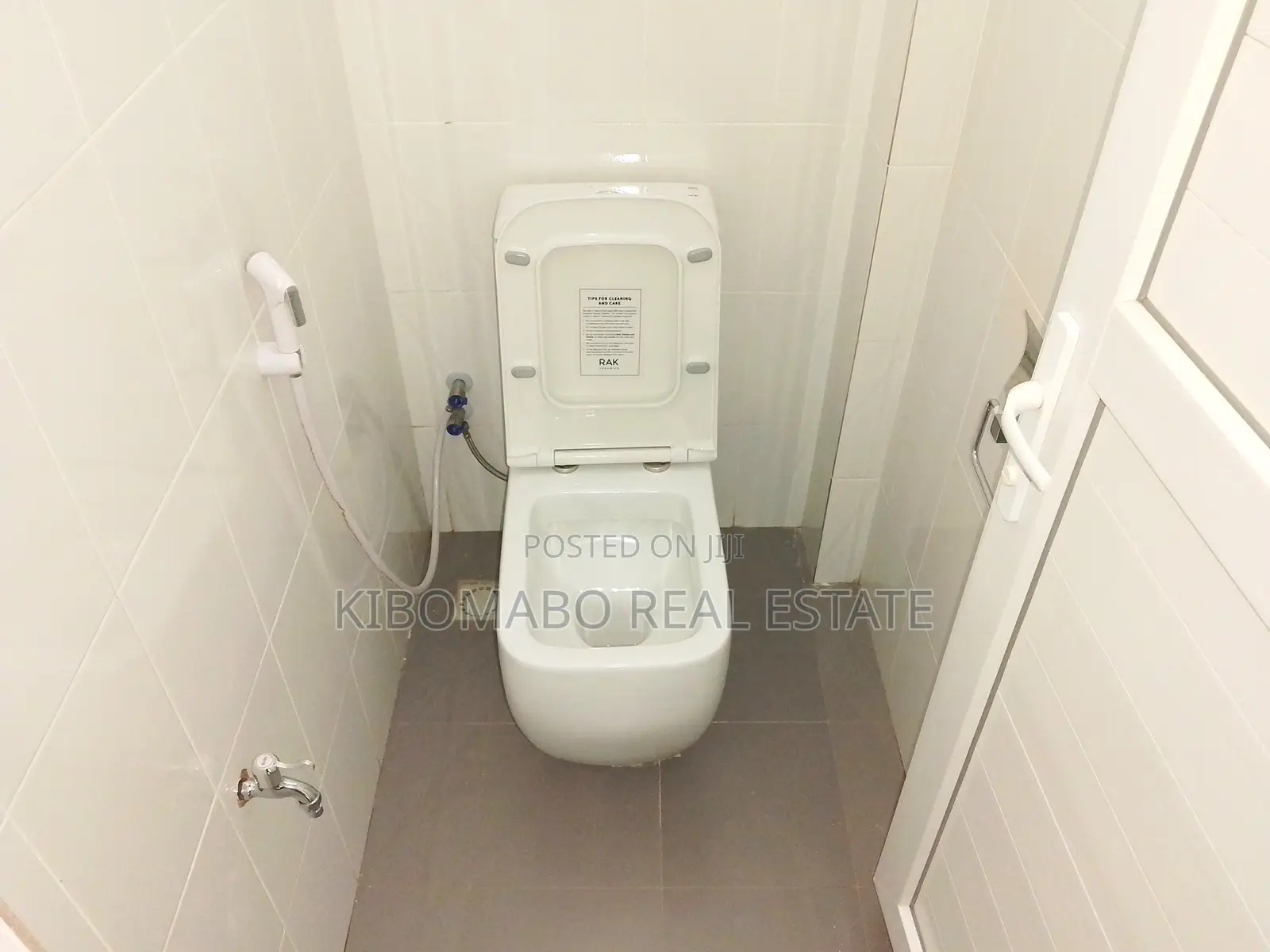 Office Space 200 - 400sqm Modern, Rental - Oysterbay || Ada Estate