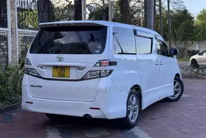 Toyota Vellfire 2010 White