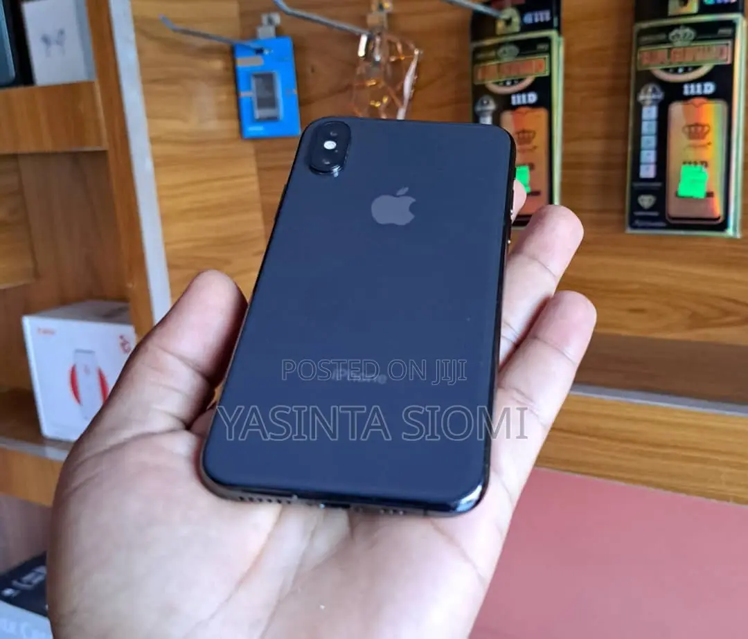 Apple iPhone XS 64 GB Black