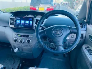 Toyota Noah 2008 Silver