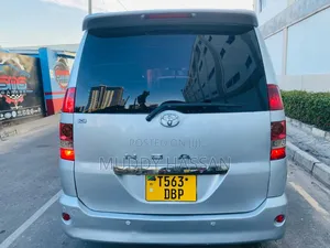 Toyota Noah 2008 Silver