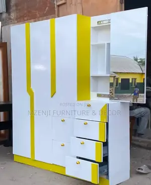 Kabati La Milango Minne With Sliding Mirror