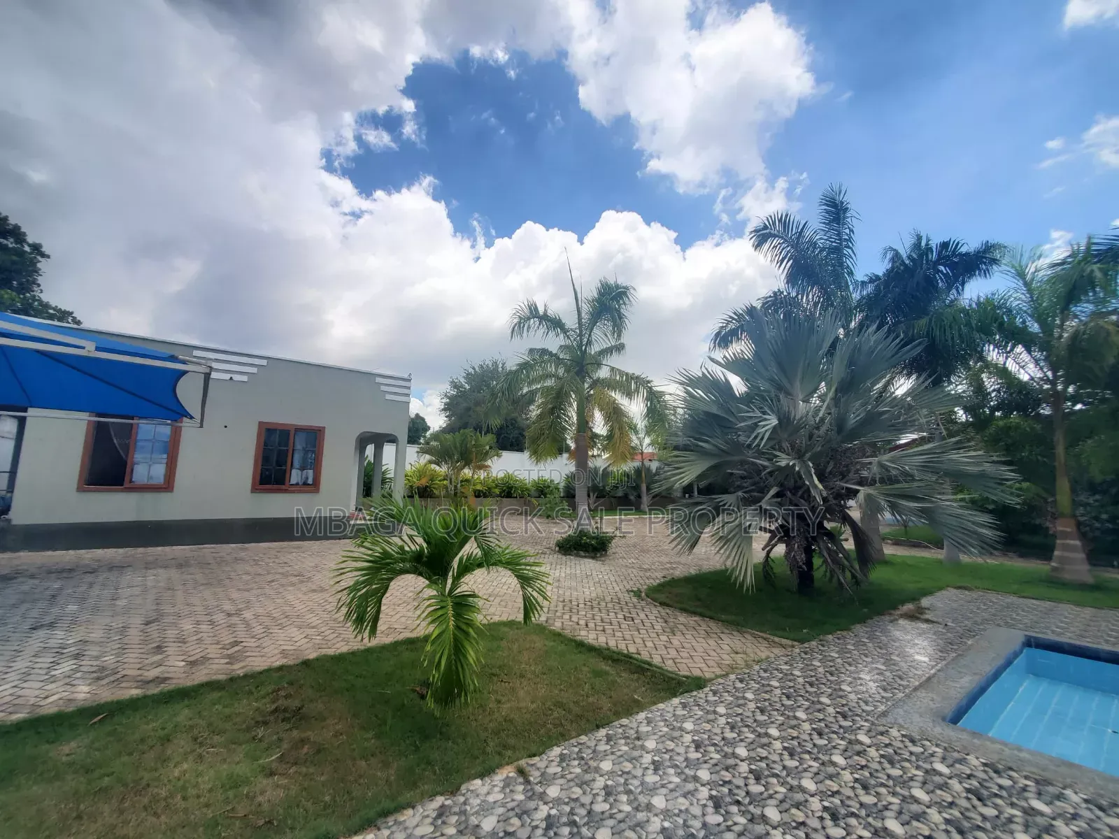 Furnished 4bdrm House in Madale Polisi, Goba for sale
