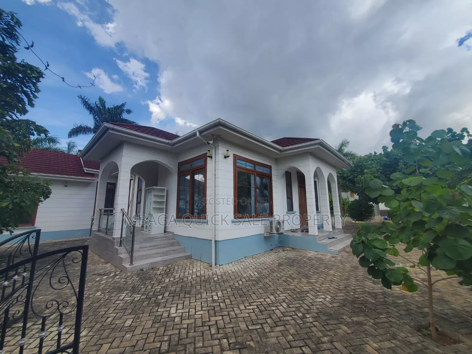 Furnished 4bdrm House in Madale Polisi, Goba for sale