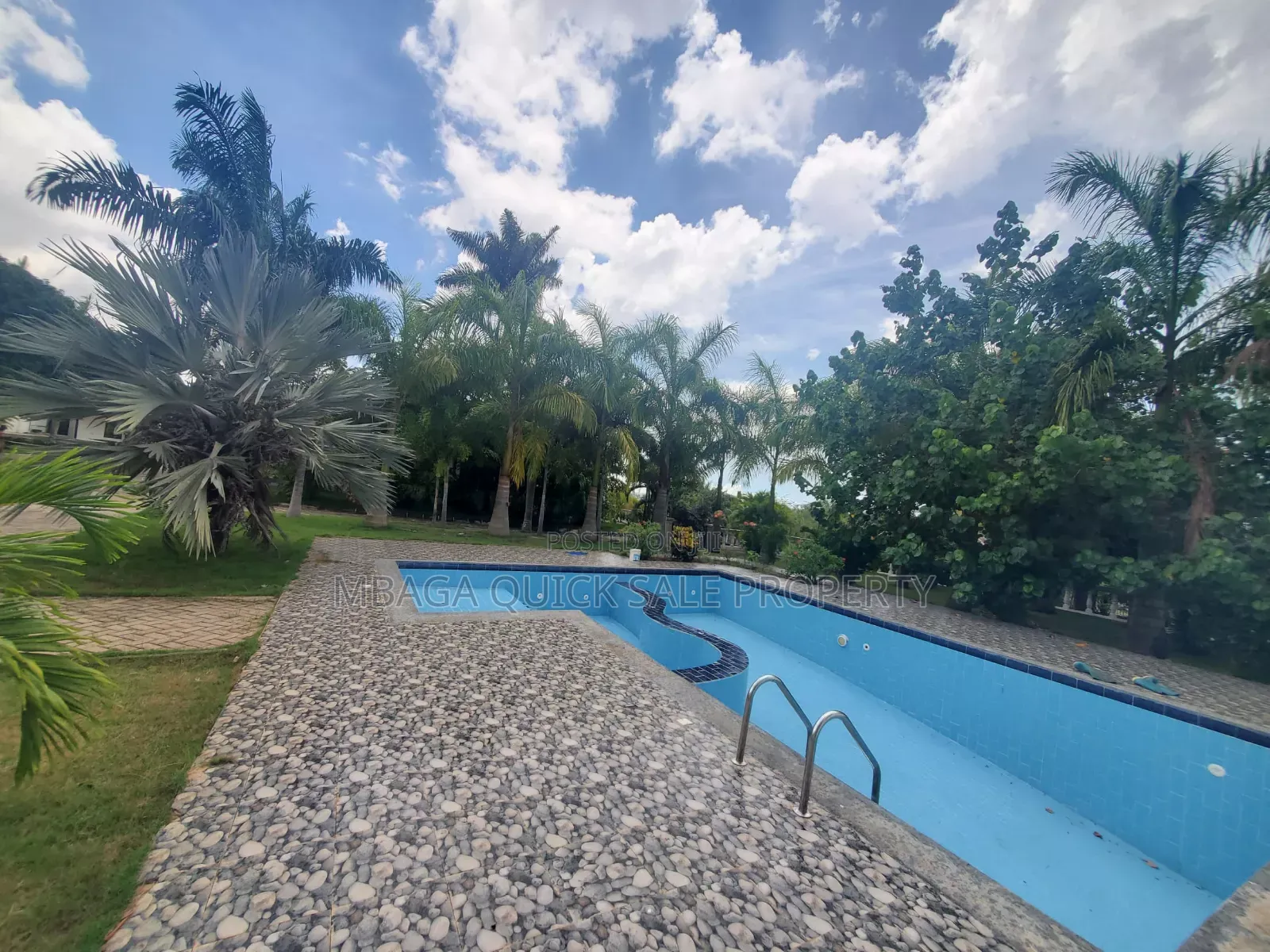 Furnished 4bdrm House in Madale Polisi, Goba for sale