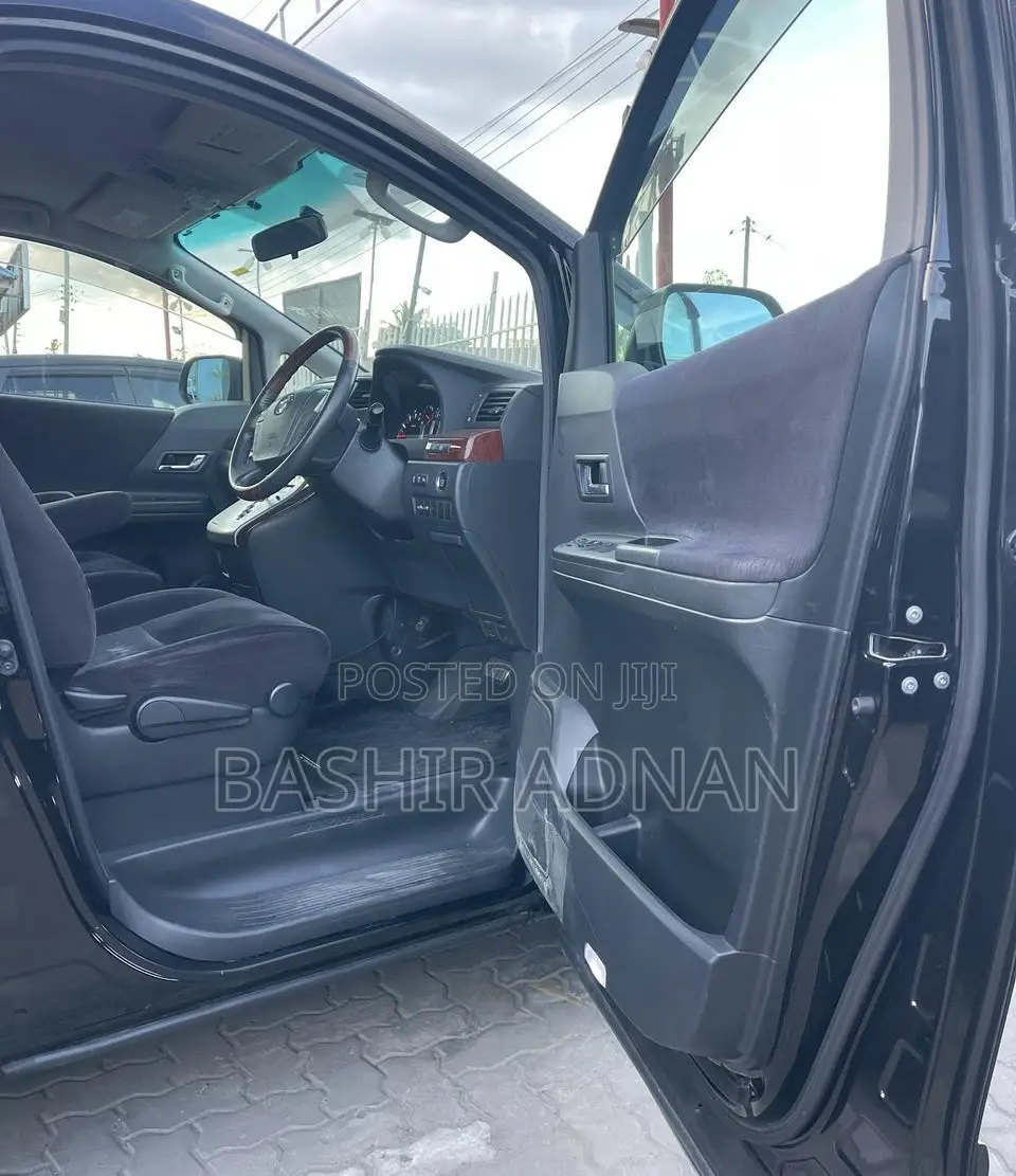Toyota Alphard 2010 Black