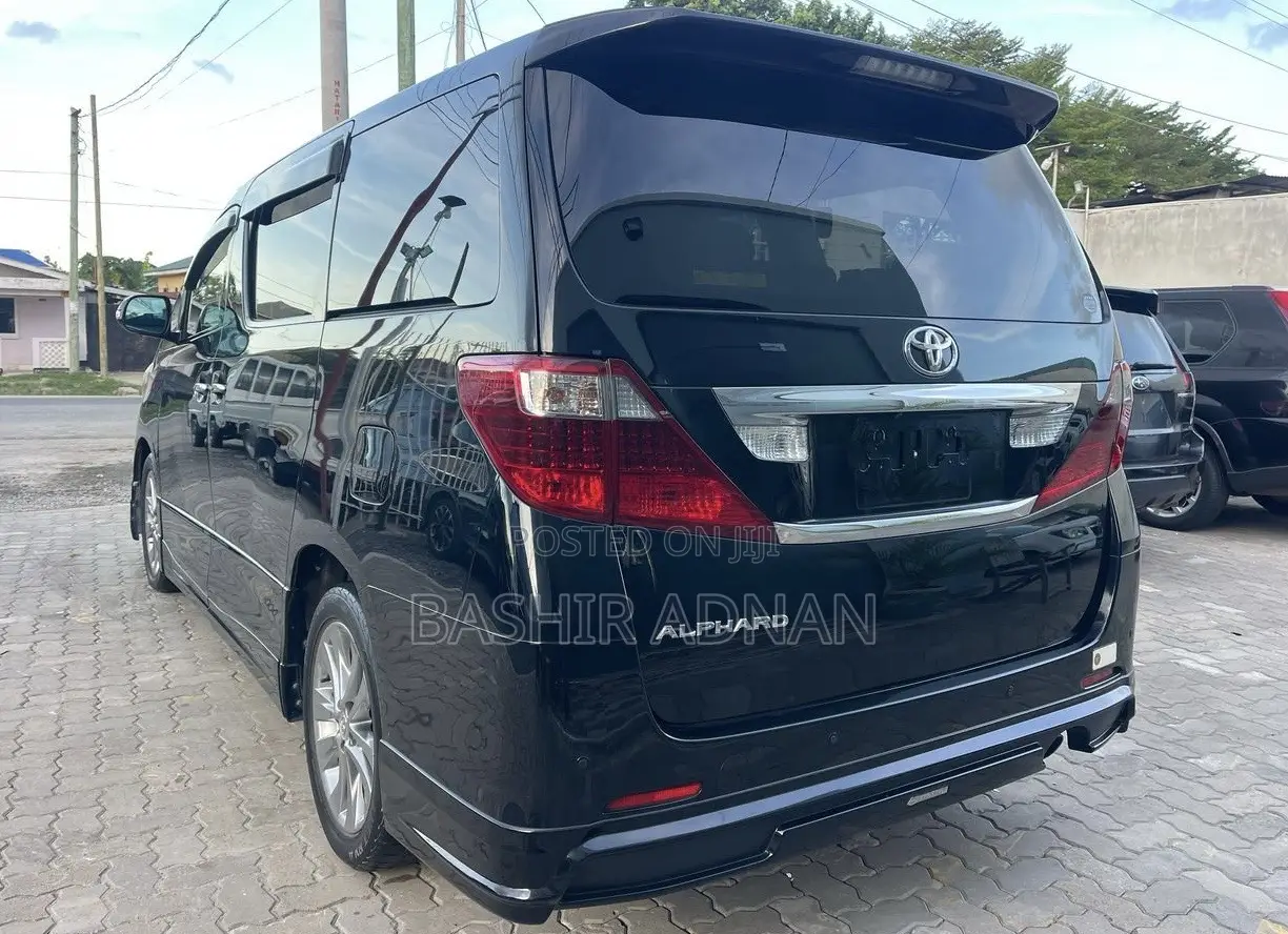 Toyota Alphard 2010 Black