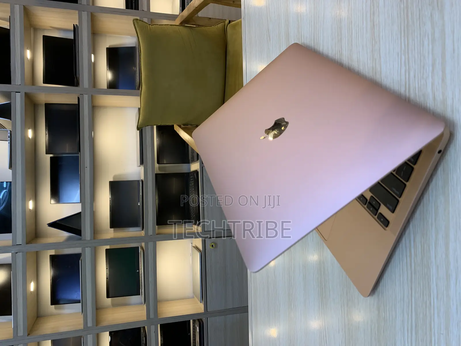 New Laptop Apple MacBook Air 2020 M1 8GB Apple M1 SSD 256GB