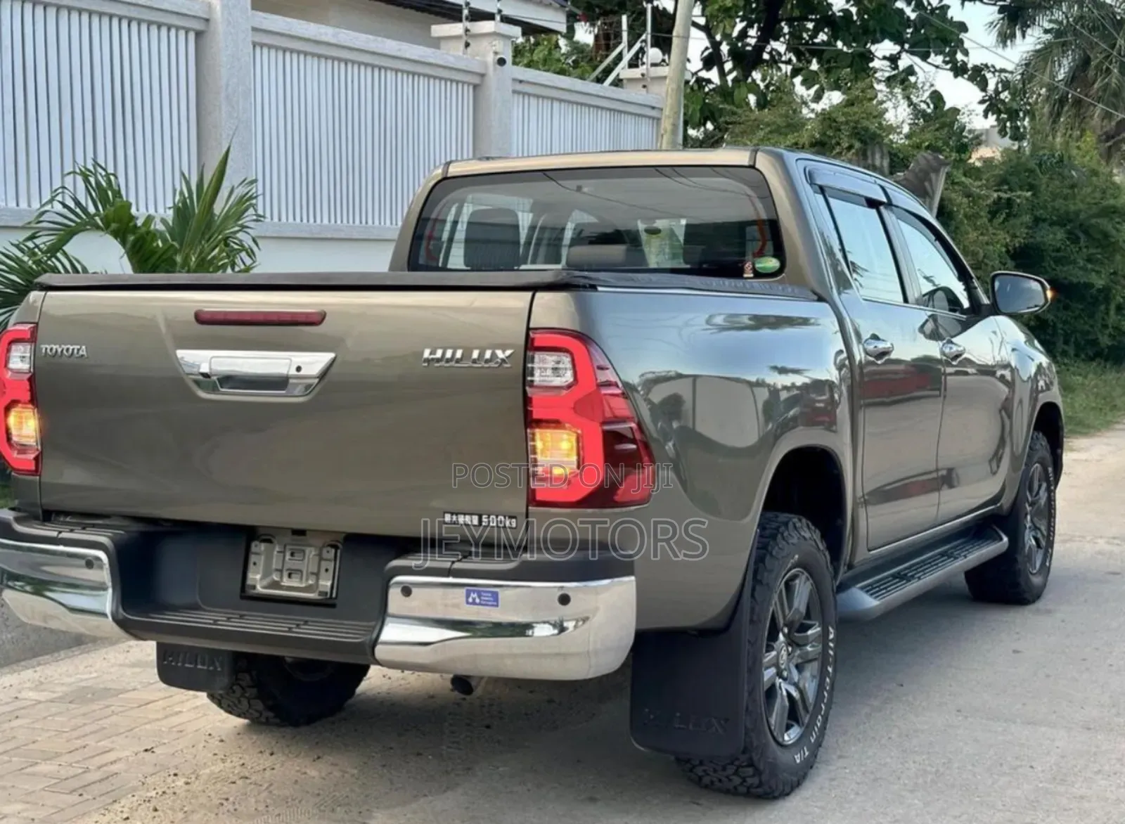 Toyota Hilux 2022 Gray