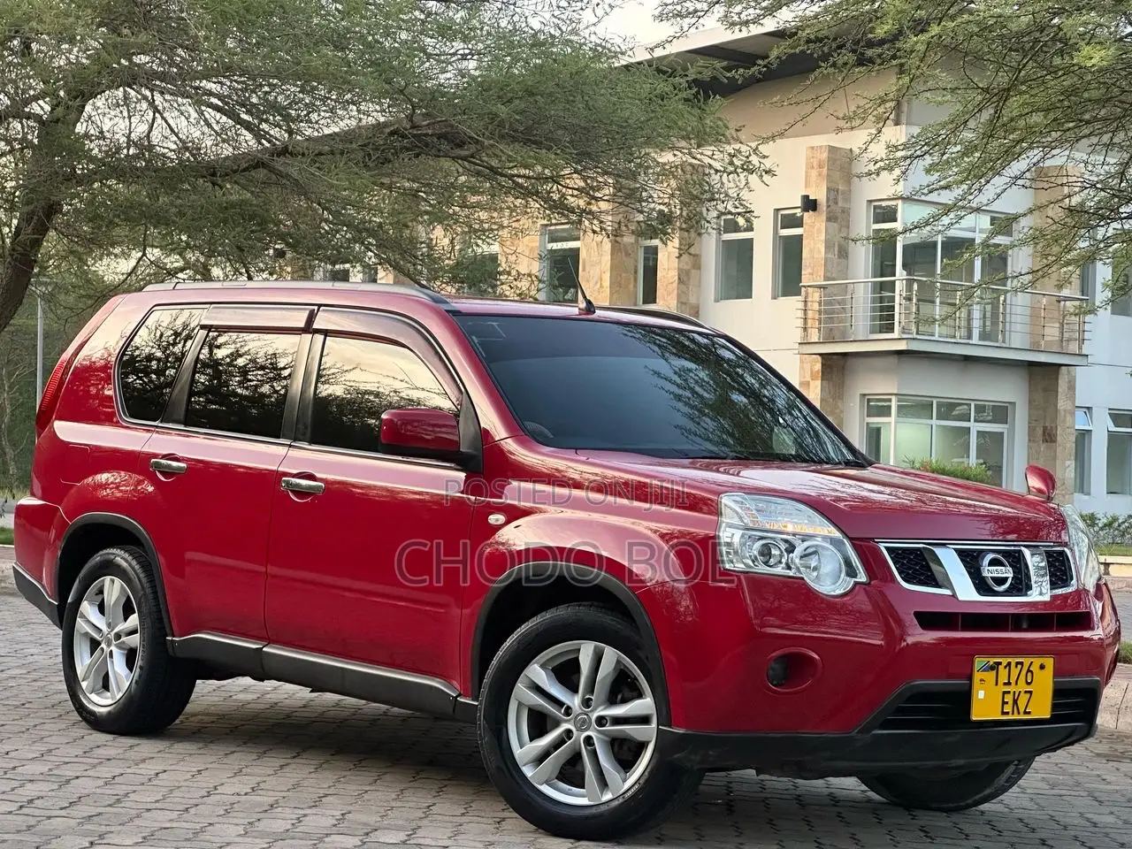 Nissan X-Trail 2011 Red
