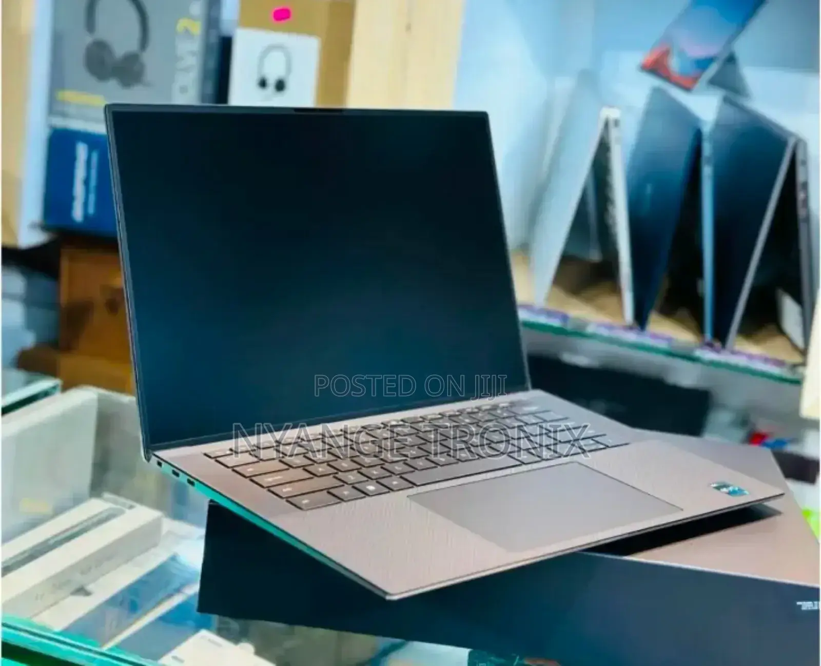 New Laptop Dell XPS 15 9530 16GB Intel Core I7 SSD 1T