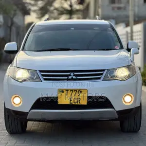 Mitsubishi Outlander 2006 White