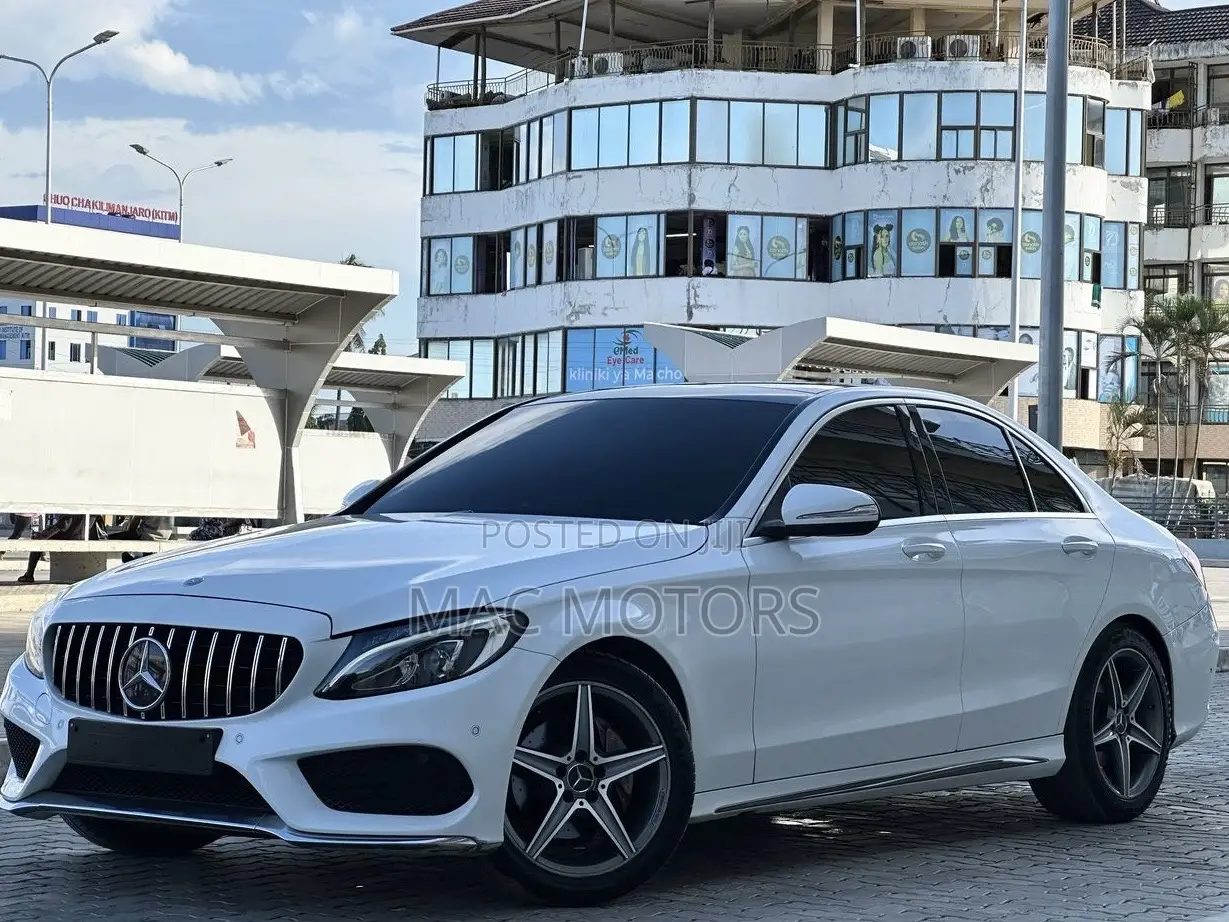 Mercedes-Benz C-Class 2014 White