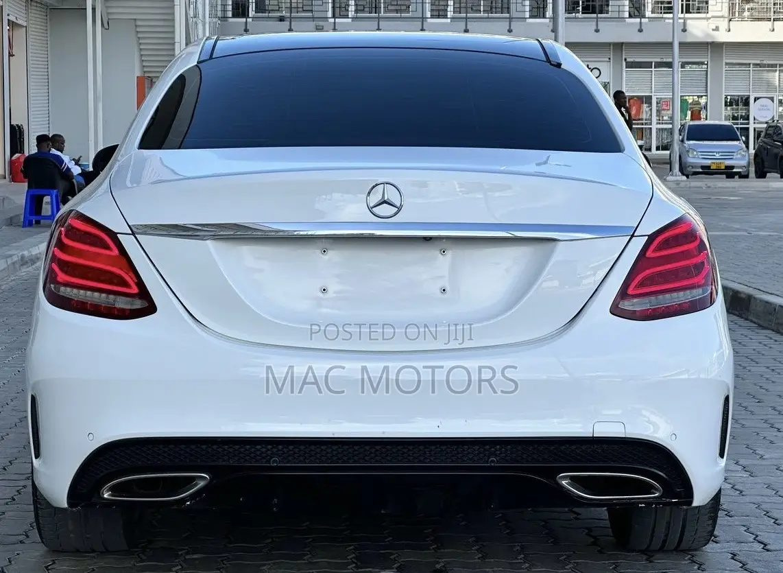 Mercedes-Benz C-Class 2014 White