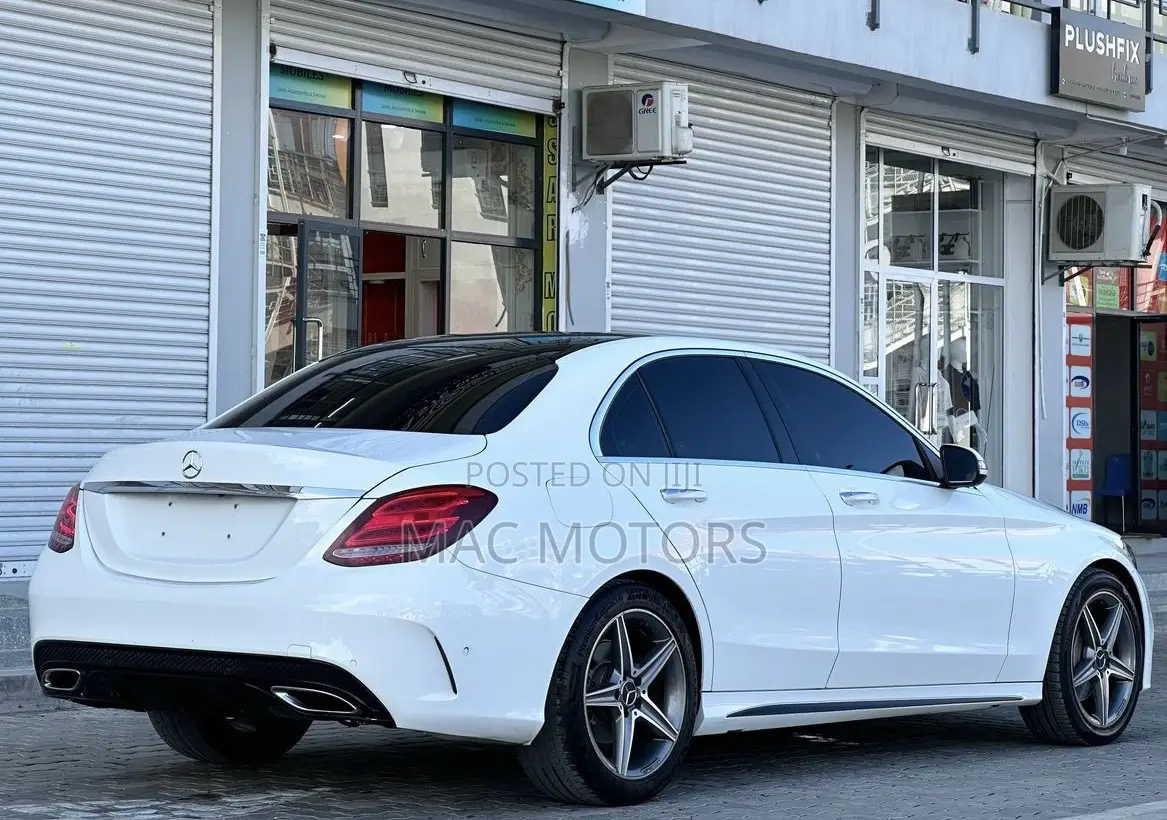 Mercedes-Benz C-Class 2014 White
