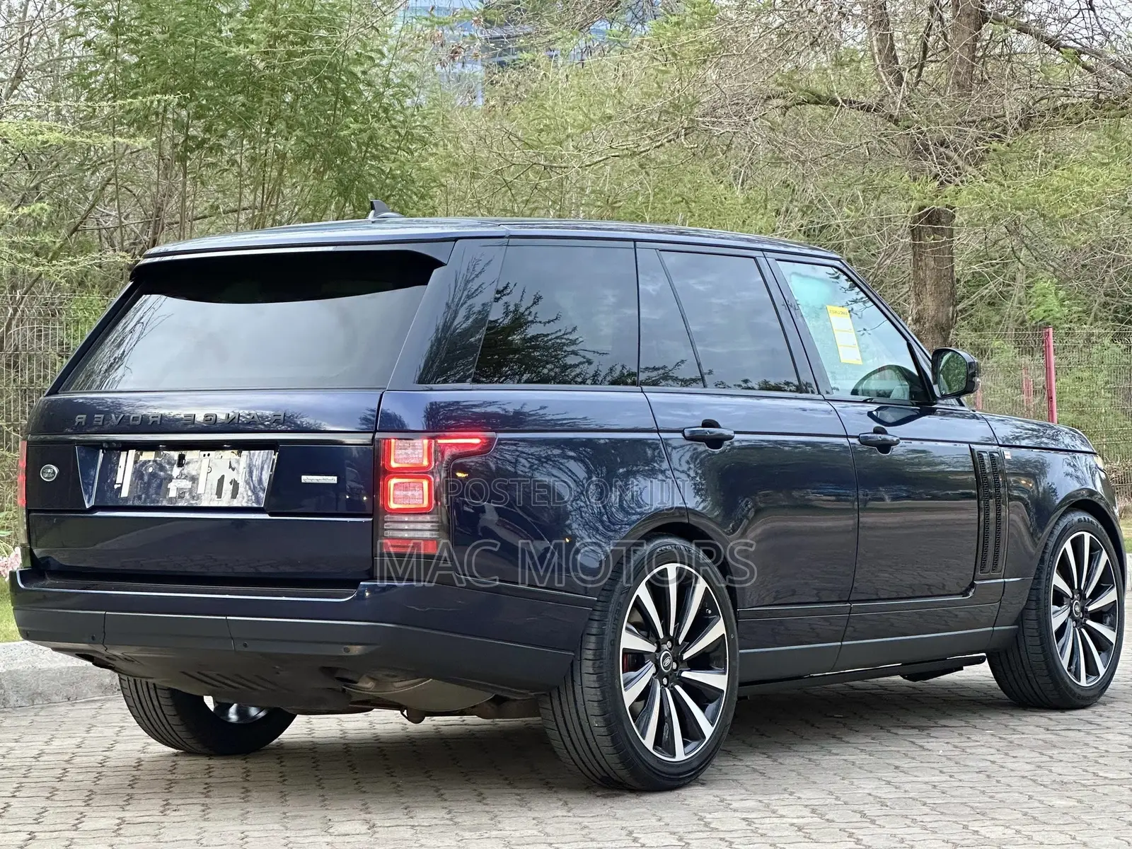 Land Rover Range Rover Vogue 2015 Blue
