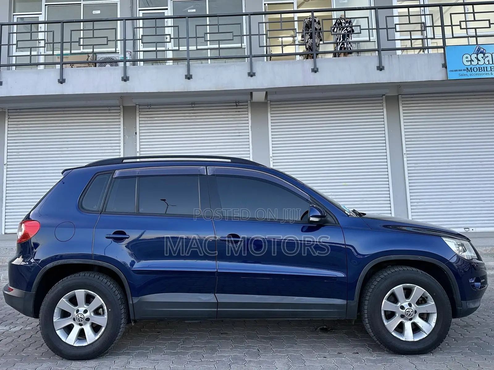 Volkswagen Tiguan 2010 Blue