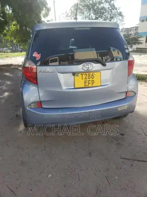 Toyota Ractis 1.3 FWD 2008 Blue