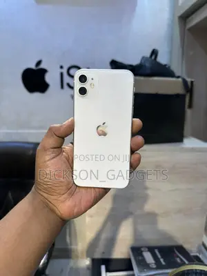 Apple iPhone 11 64 GB White