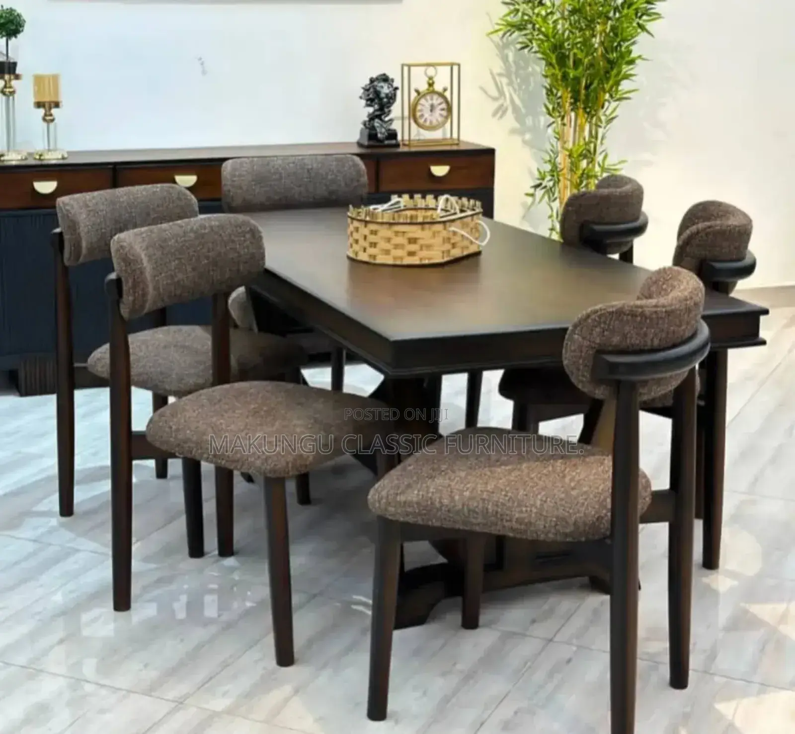 Luxury Dinning Table