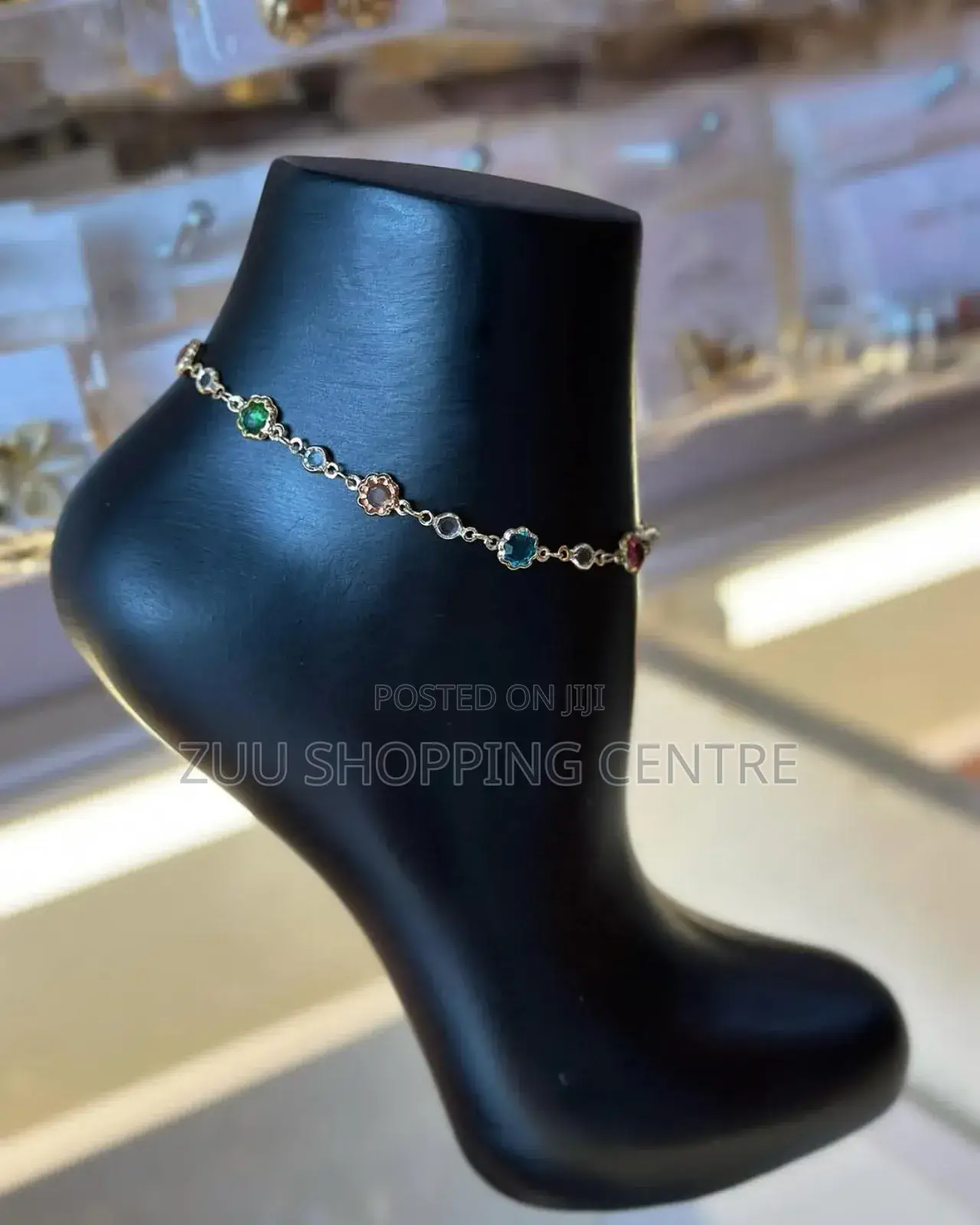 Vikuku / Anklets