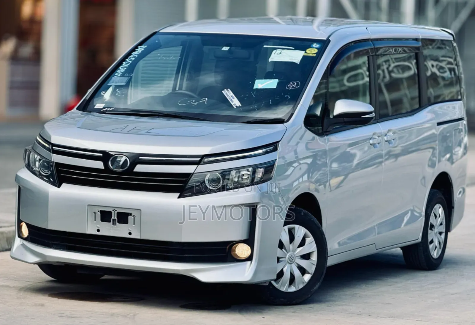 Toyota Voxy SV Premium 2014 Silver