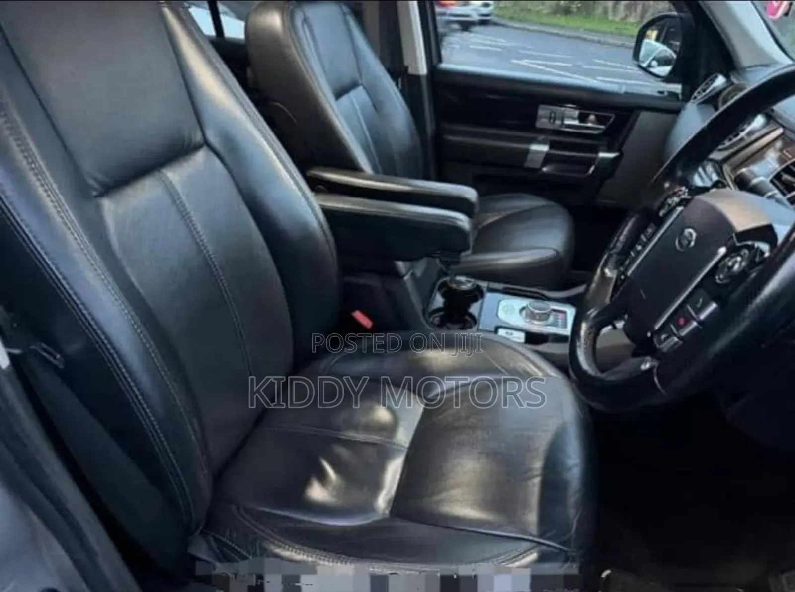 Land Rover Discovery 2016 Gray