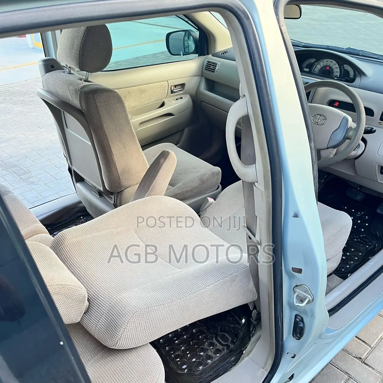 Toyota Raum 2005 Blue
