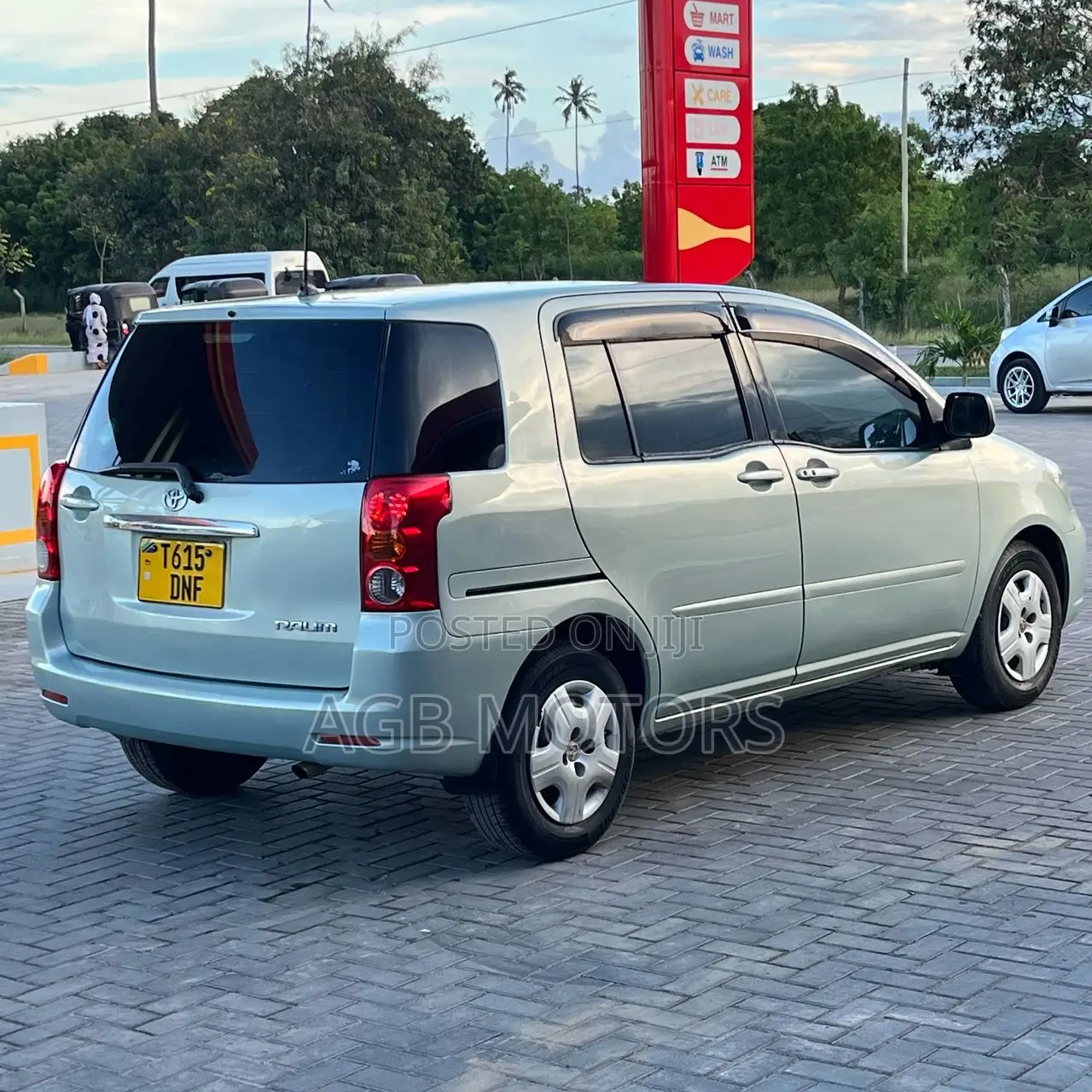 Toyota Raum 2005 Blue