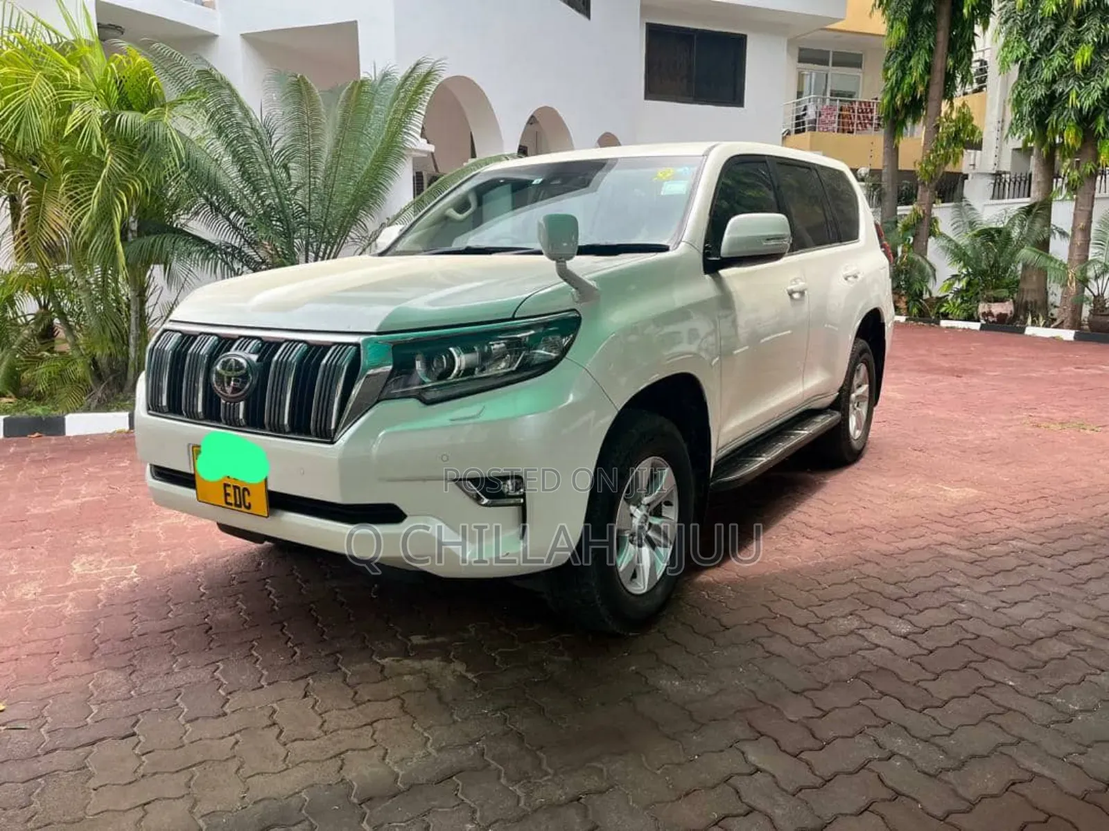 Toyota Land Cruiser Prado 2022 White