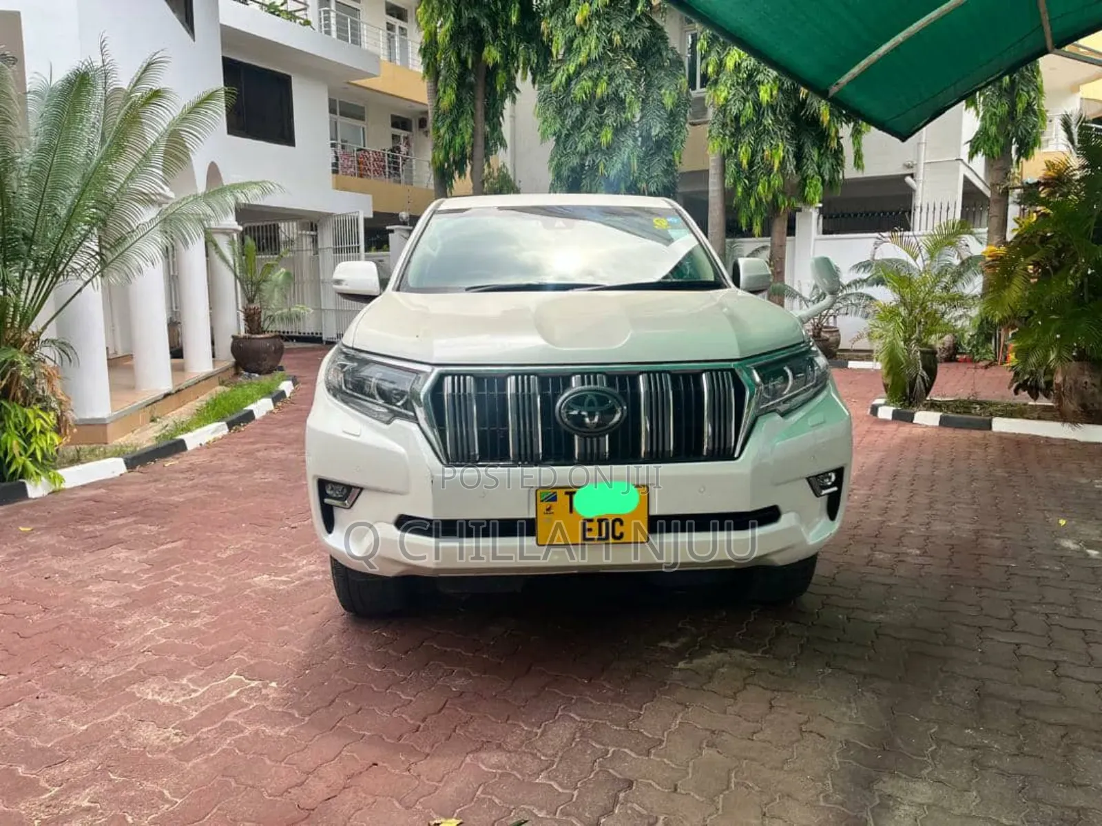 Toyota Land Cruiser Prado 2022 White