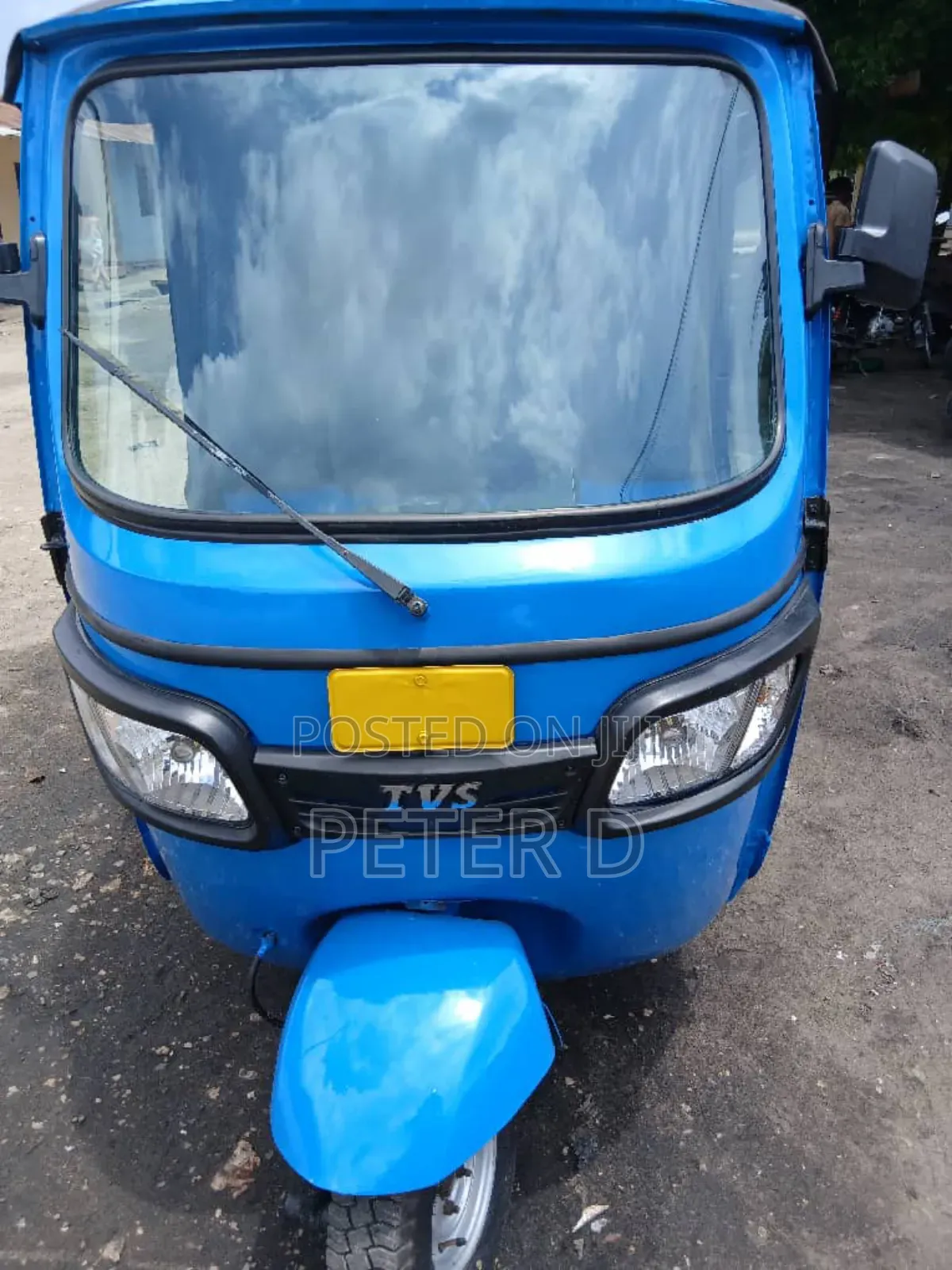 TVS Apache 180 RTR 2023 Blue