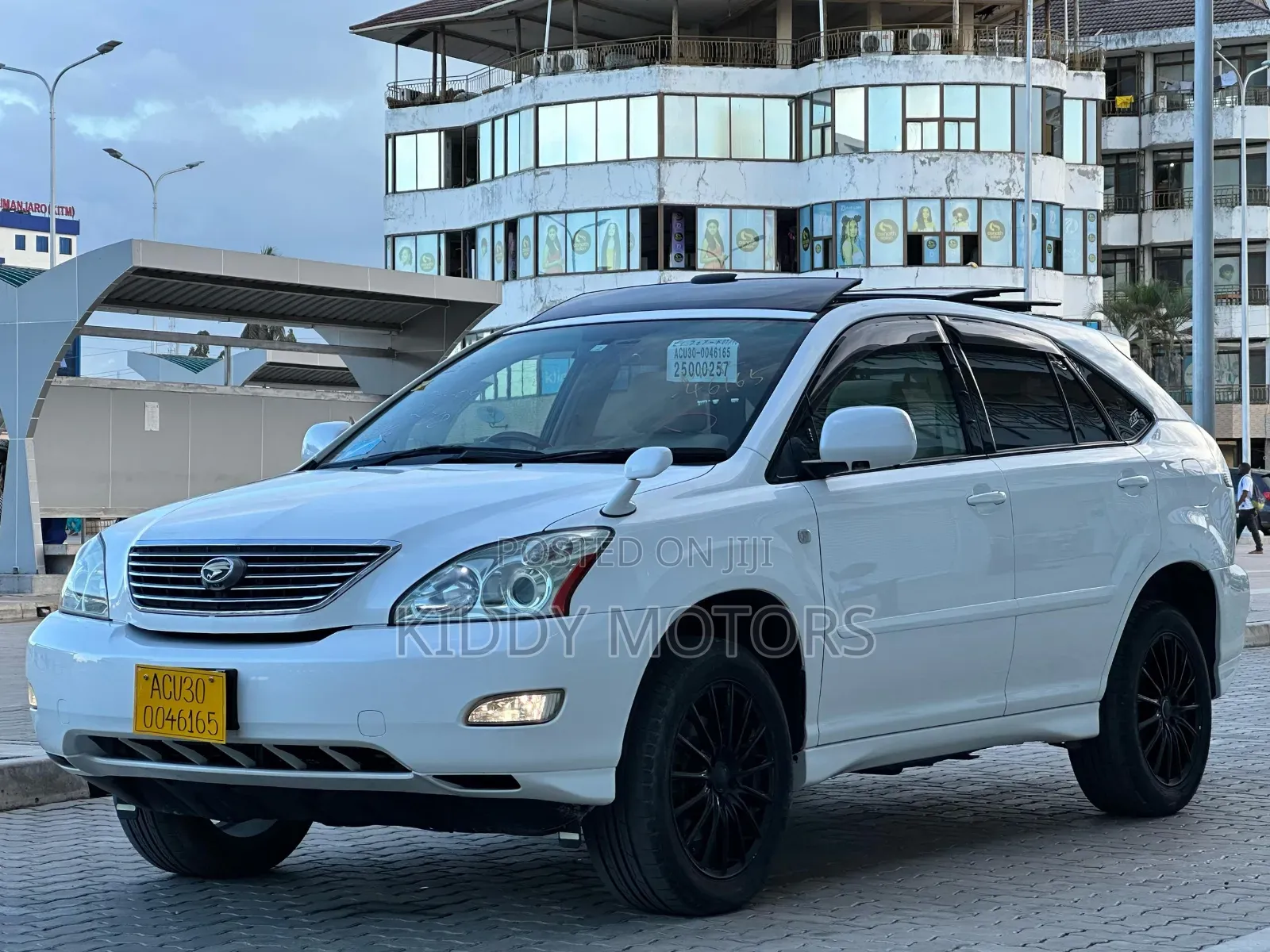 Toyota Harrier 2006 White