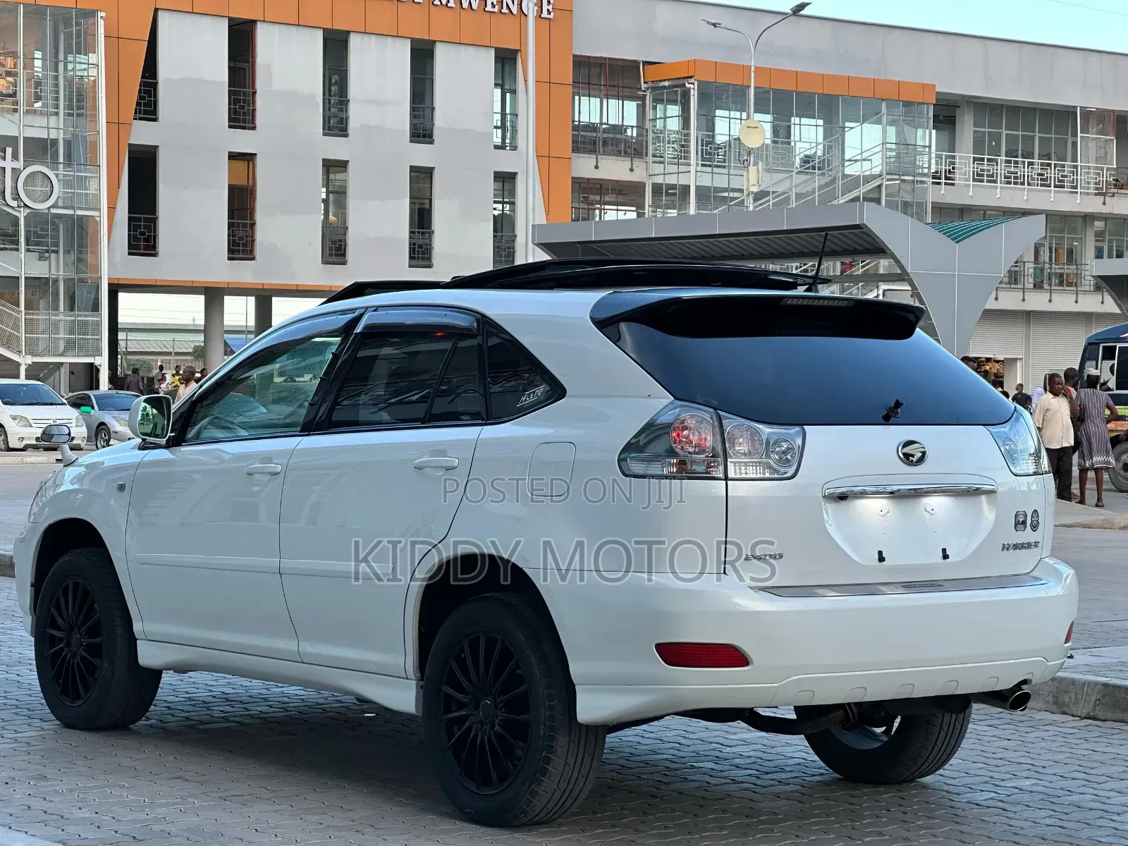 Toyota Harrier 2006 White