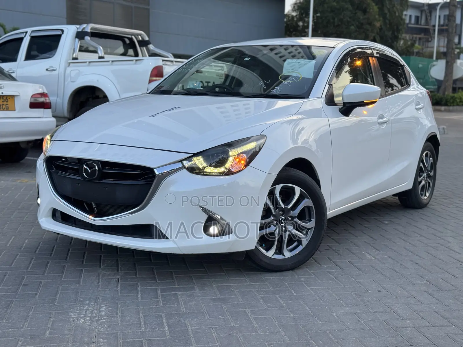 Mazda Demio 2018 White
