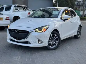 Mazda Demio 2018 White
