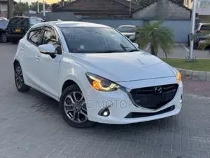 Mazda Demio 2018 White
