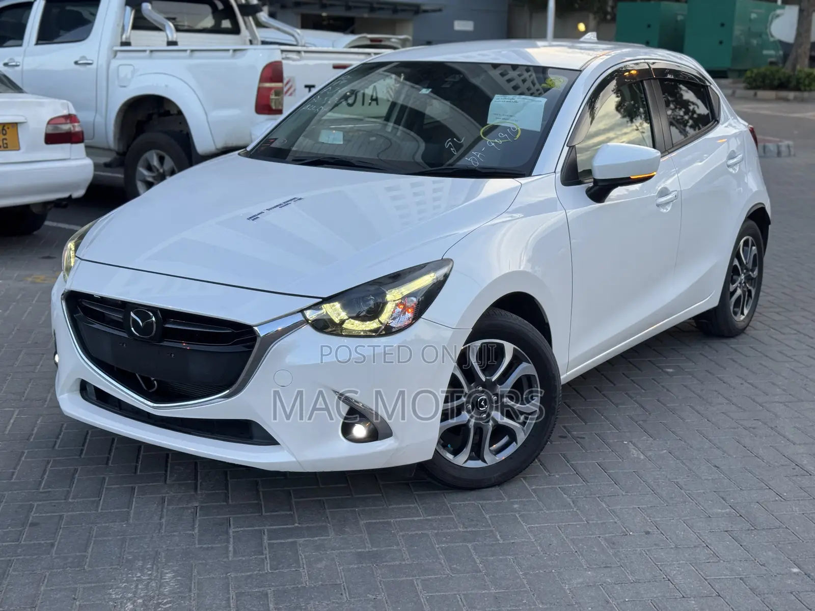 Mazda Demio 2018 White