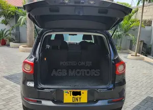 Volkswagen Tiguan 2.0 S 2009 Black