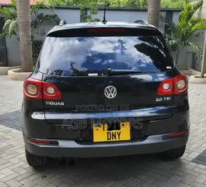 Volkswagen Tiguan 2.0 S 2009 Black