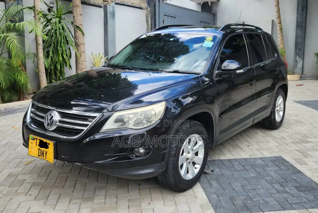Volkswagen Tiguan 2.0 S 2009 Black