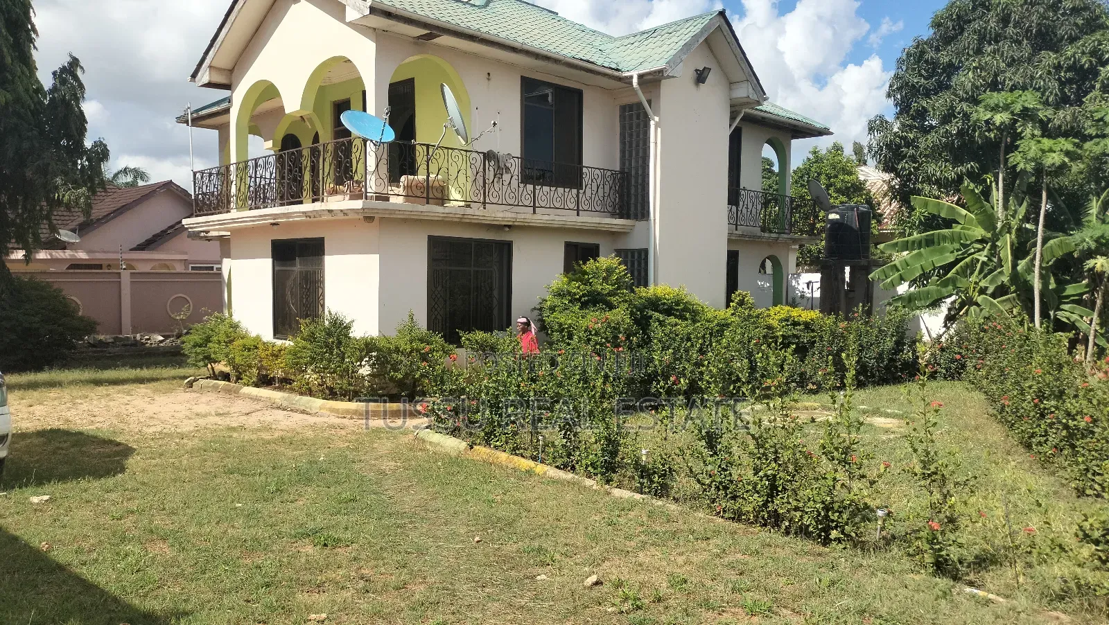 4bdrm House in Salasala Mboma Rd, Kinondoni for sale