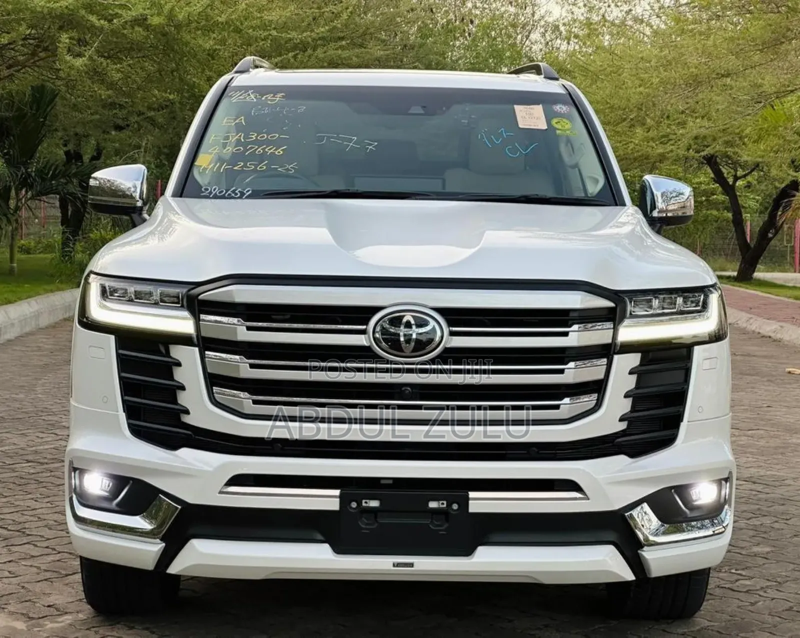 Toyota Land Cruiser 2022 White