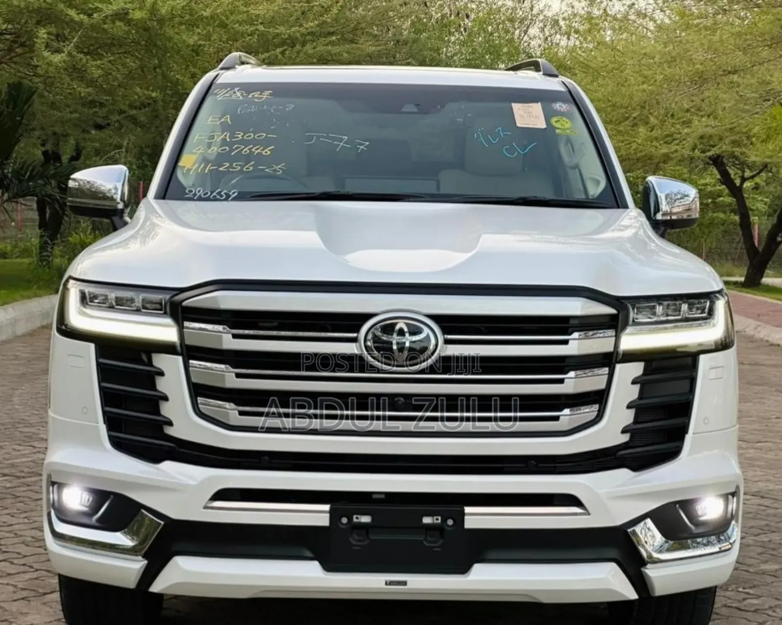 Toyota Land Cruiser 2022 White