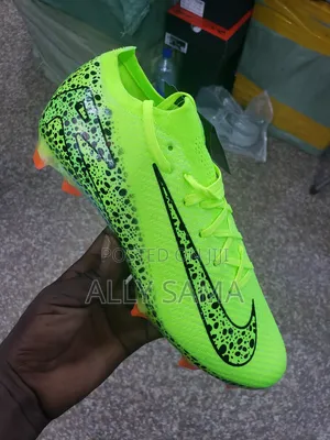 Men's Nike Football Boots Green