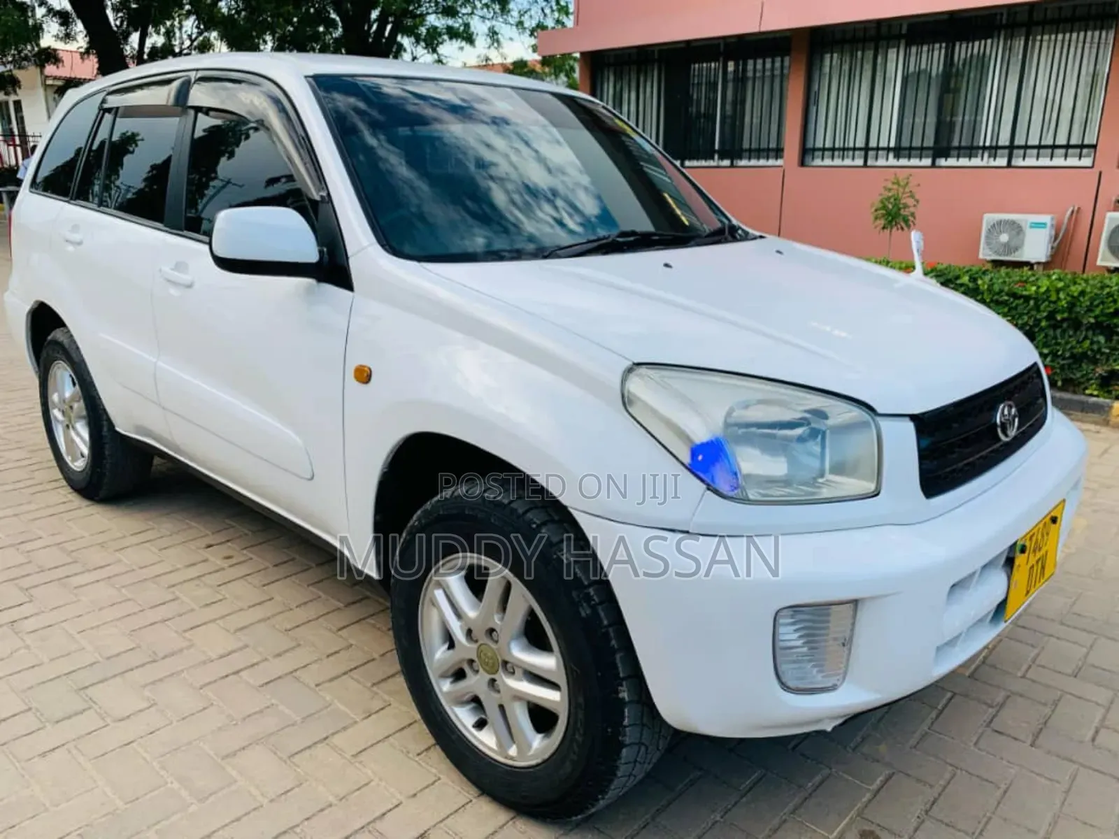 Toyota RAV4 2004 White