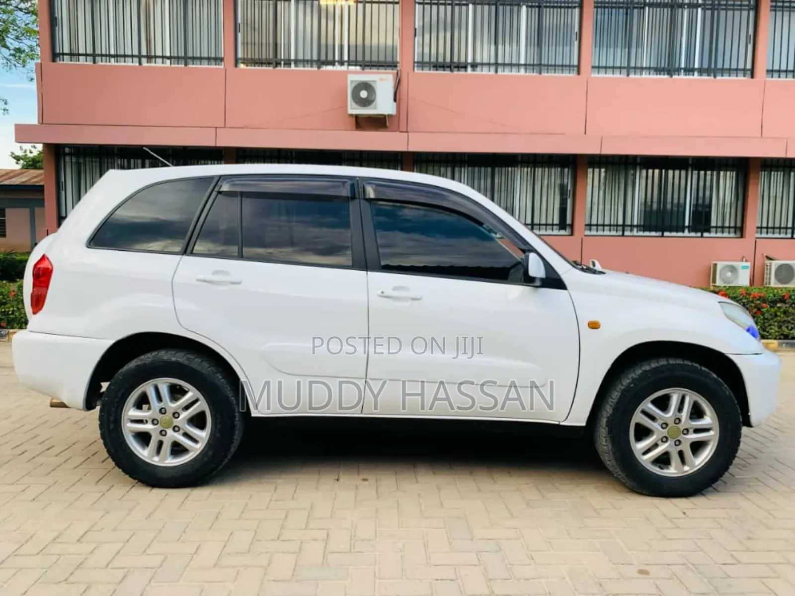 Toyota RAV4 2004 White